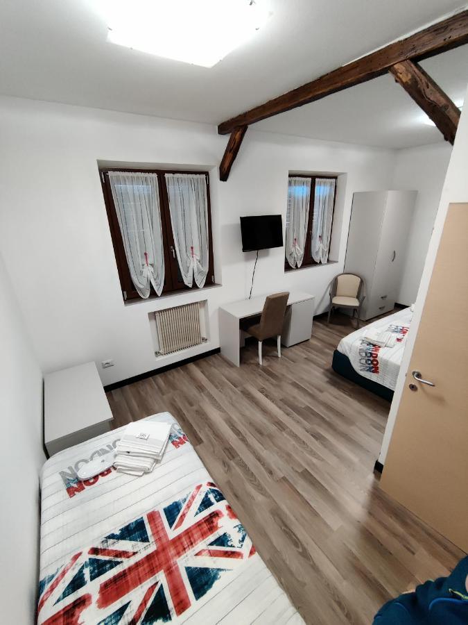 Albergo Baffo Chiuro Esterno foto