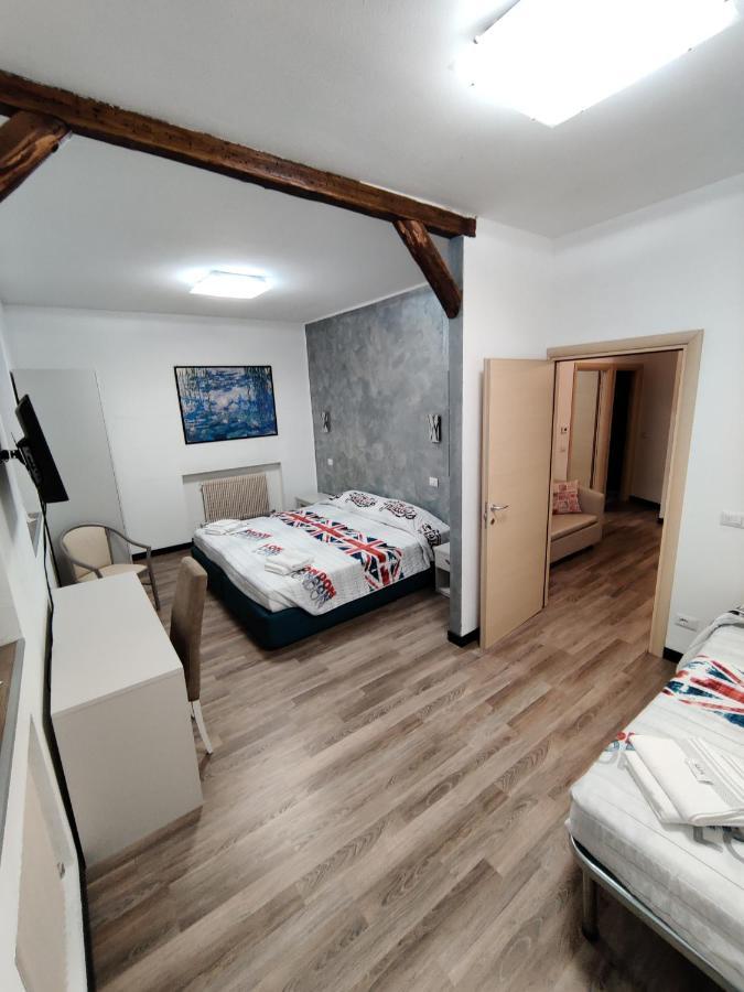 Albergo Baffo Chiuro Esterno foto