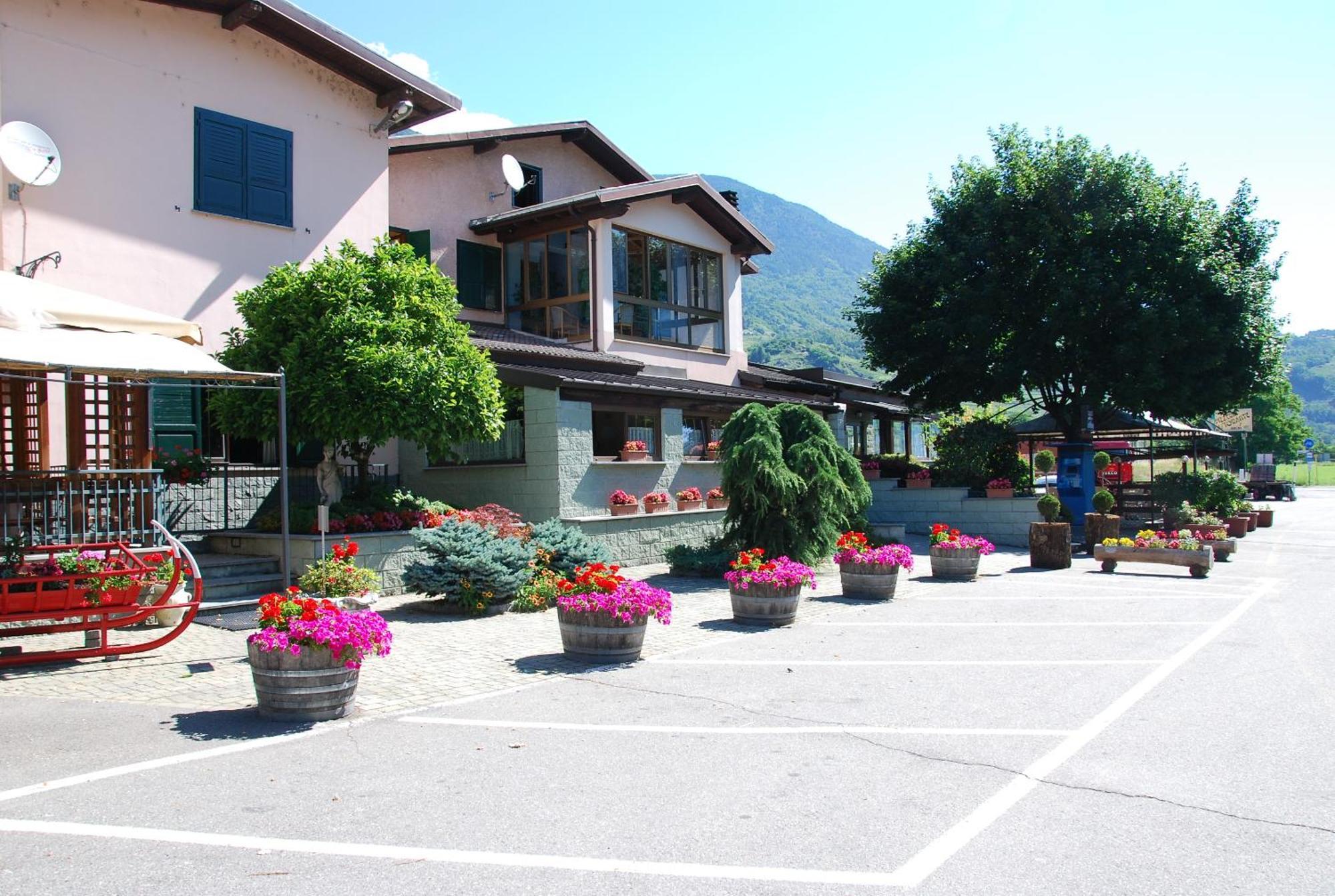 Albergo Baffo Chiuro Esterno foto