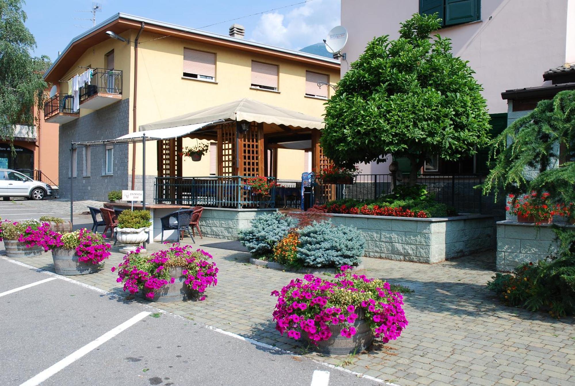 Albergo Baffo Chiuro Esterno foto